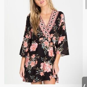 Super cute floral black dress